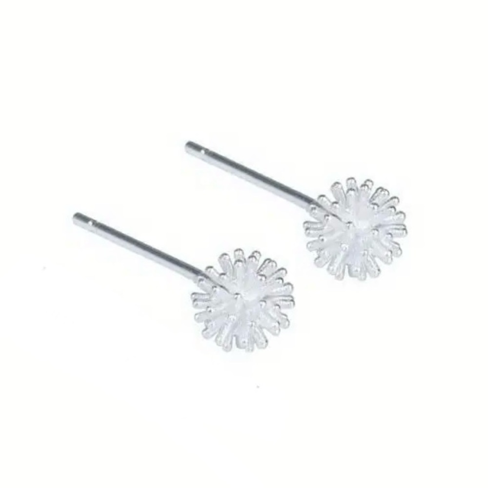 “Dandelion Balls” 925 Sterling Silver Tiny Dainty Spikey Flower Firework Studs - Picture 5 of 13